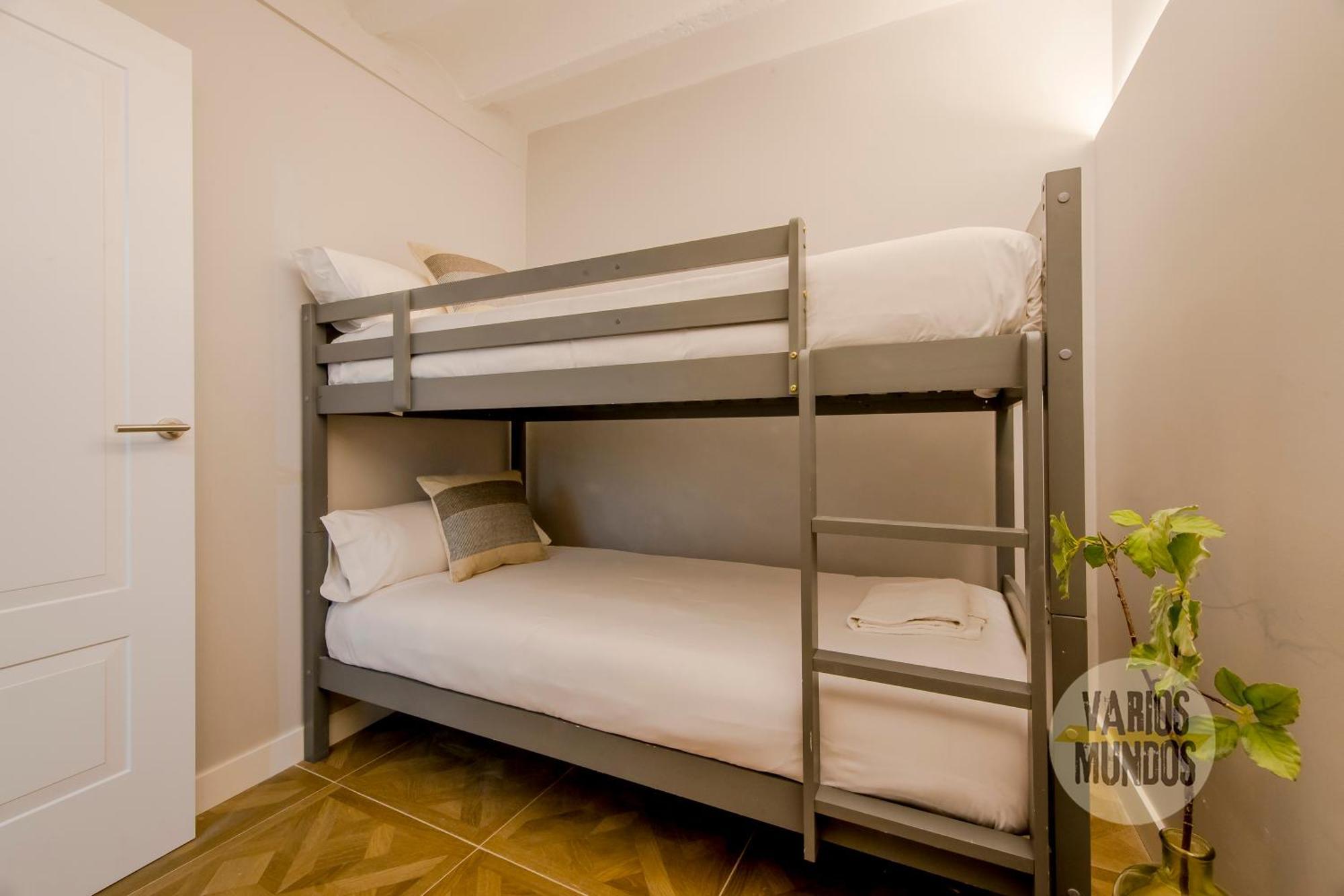 Confortable Apt Para 9Pax En El Centro De Madrid E3 Luaran gambar