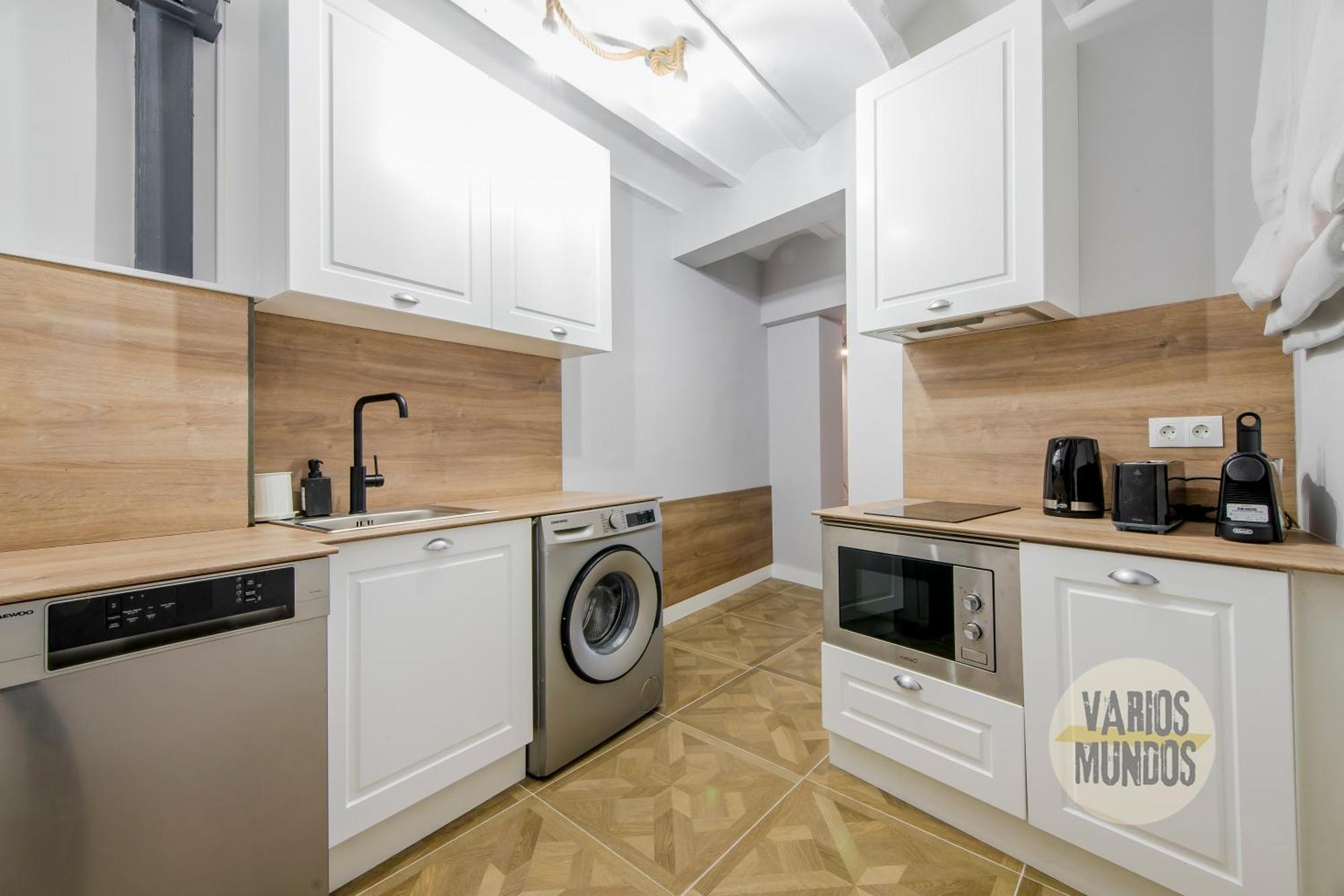 Confortable Apt Para 9Pax En El Centro De Madrid E3 Luaran gambar